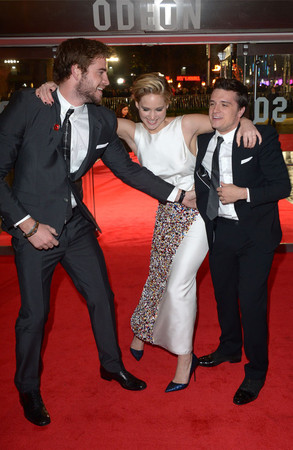 Liam Hemsworth, Jennifer Lawrence, Josh Hutcherson Liam Hemsworth, Jennifer Lawrence, Josh Hutcherson